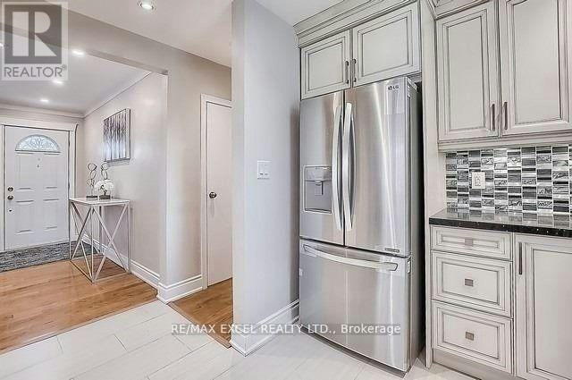 MAIN-43 Boothbay Crescent, Newmarket, ON, L3Y 1Y6 - 8