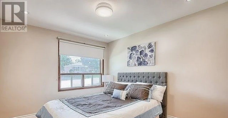 MAIN-43 Boothbay Crescent, Newmarket, ON, L3Y 1Y6 - 14