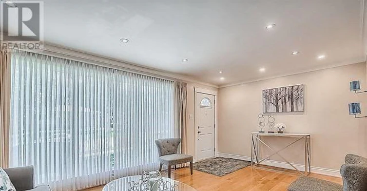 MAIN-43 Boothbay Crescent, Newmarket, ON, L3Y 1Y6 - 15