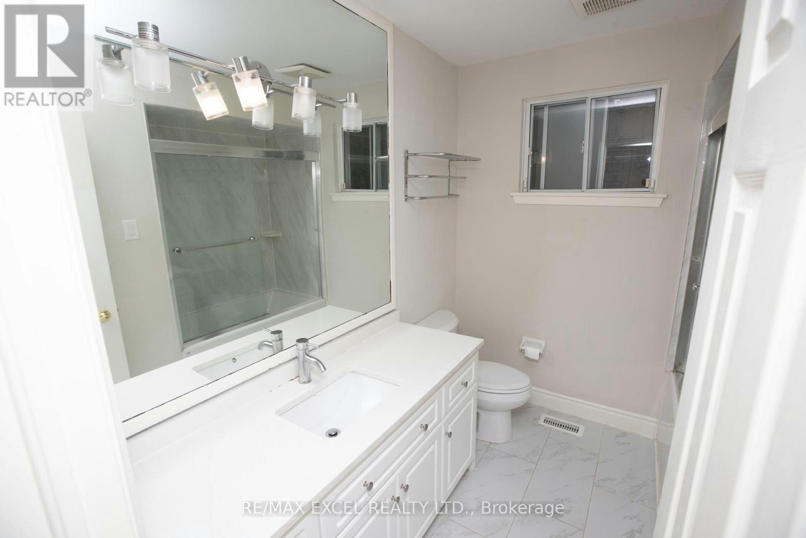 MAIN FLOOR-387 Crosby Avenue, Richmond Hill, ON, L4C 2R8 - 23
