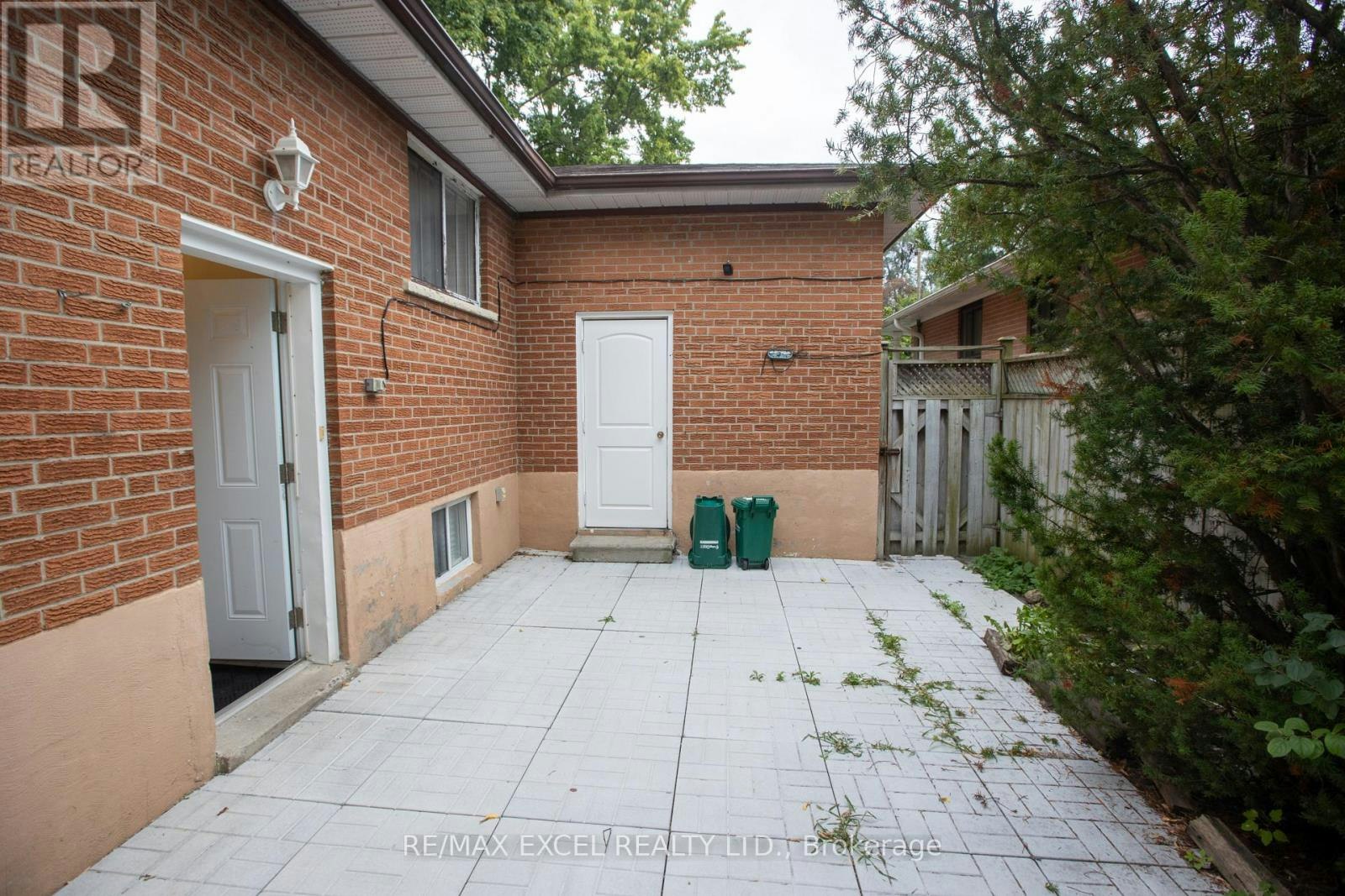 MAIN FLOOR-387 Crosby Avenue, Richmond Hill, ON, L4C 2R8 - 24