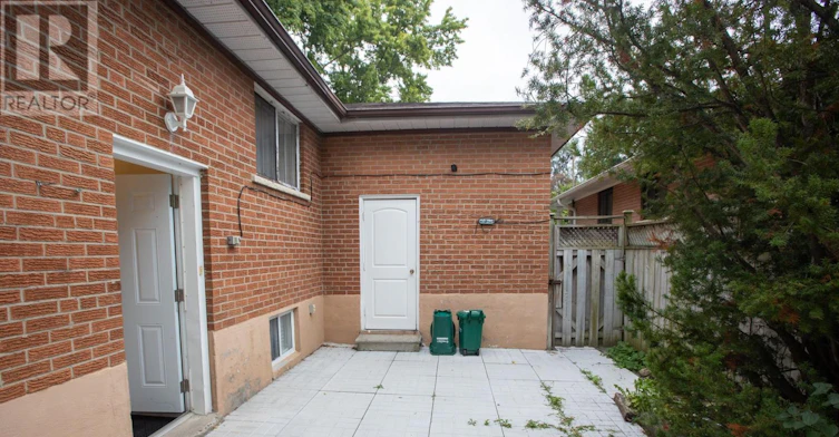 MAIN FLOOR-387 Crosby Avenue, Richmond Hill, ON, L4C 2R8 - 24