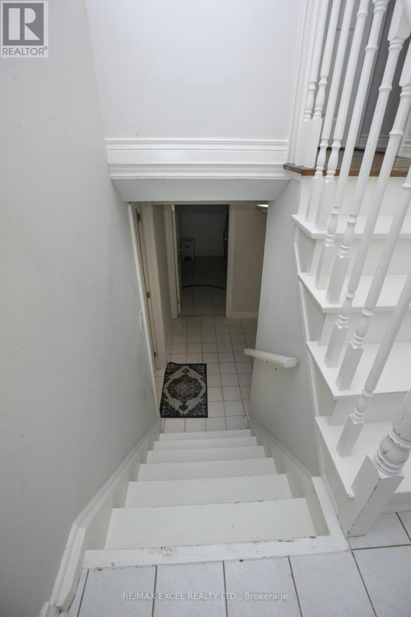 BASEMENT-387 Crosby Avenue, Richmond Hill, ON, L4C 2R8 - 5