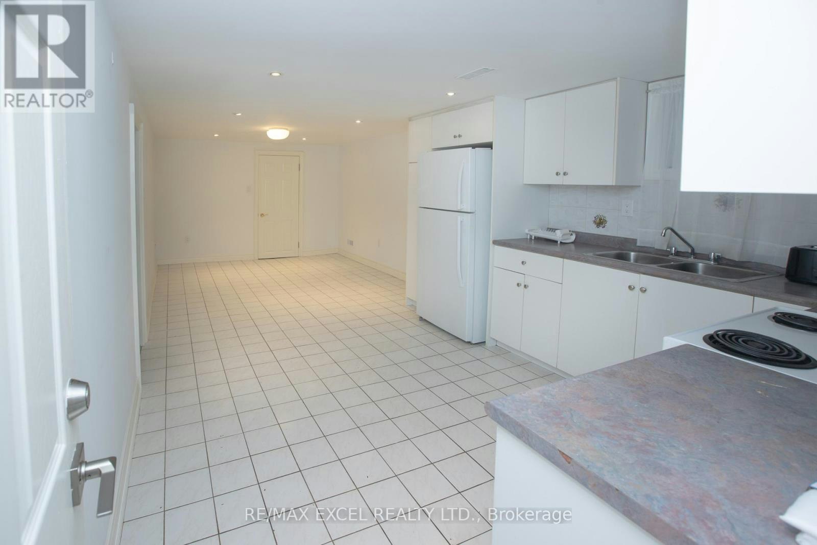 BASEMENT-387 Crosby Avenue, Richmond Hill, ON, L4C 2R8 - 7