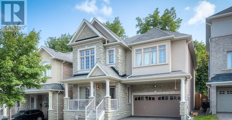 BSMT-243 Gord Clelland Gate, Newmarket, ON, L3X 0G1 - 2
