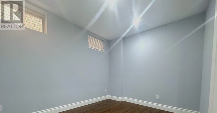 BSMT-243 Gord Clelland Gate, Newmarket, ON, L3X 0G1 - 15