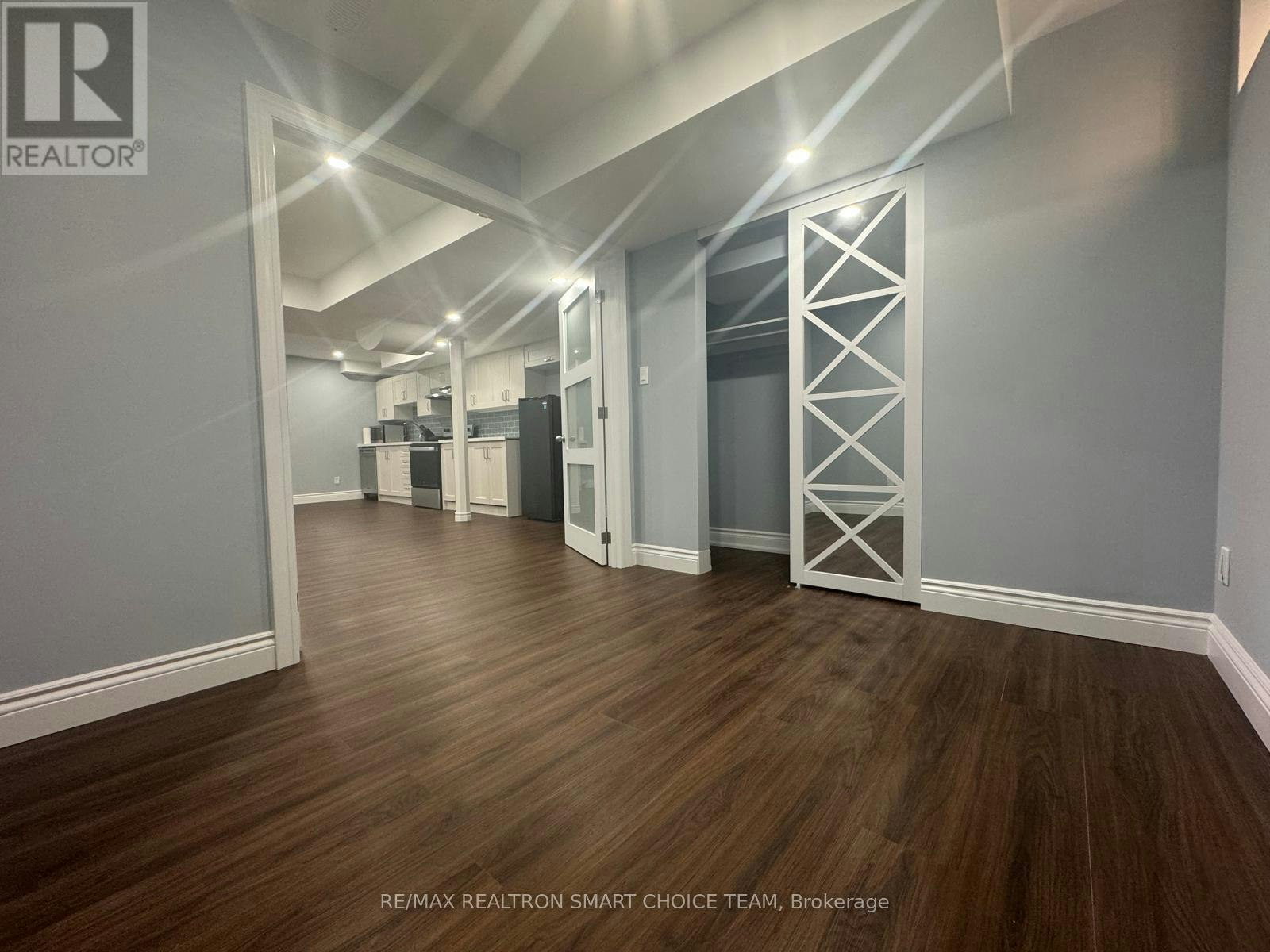 BSMT-243 Gord Clelland Gate, Newmarket, ON, L3X 0G1 - 17