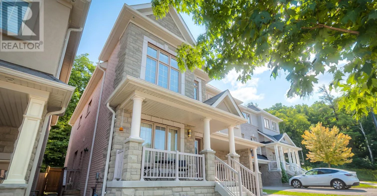 BSMT-243 Gord Clelland Gate, Newmarket, ON, L3X 0G1 - 3