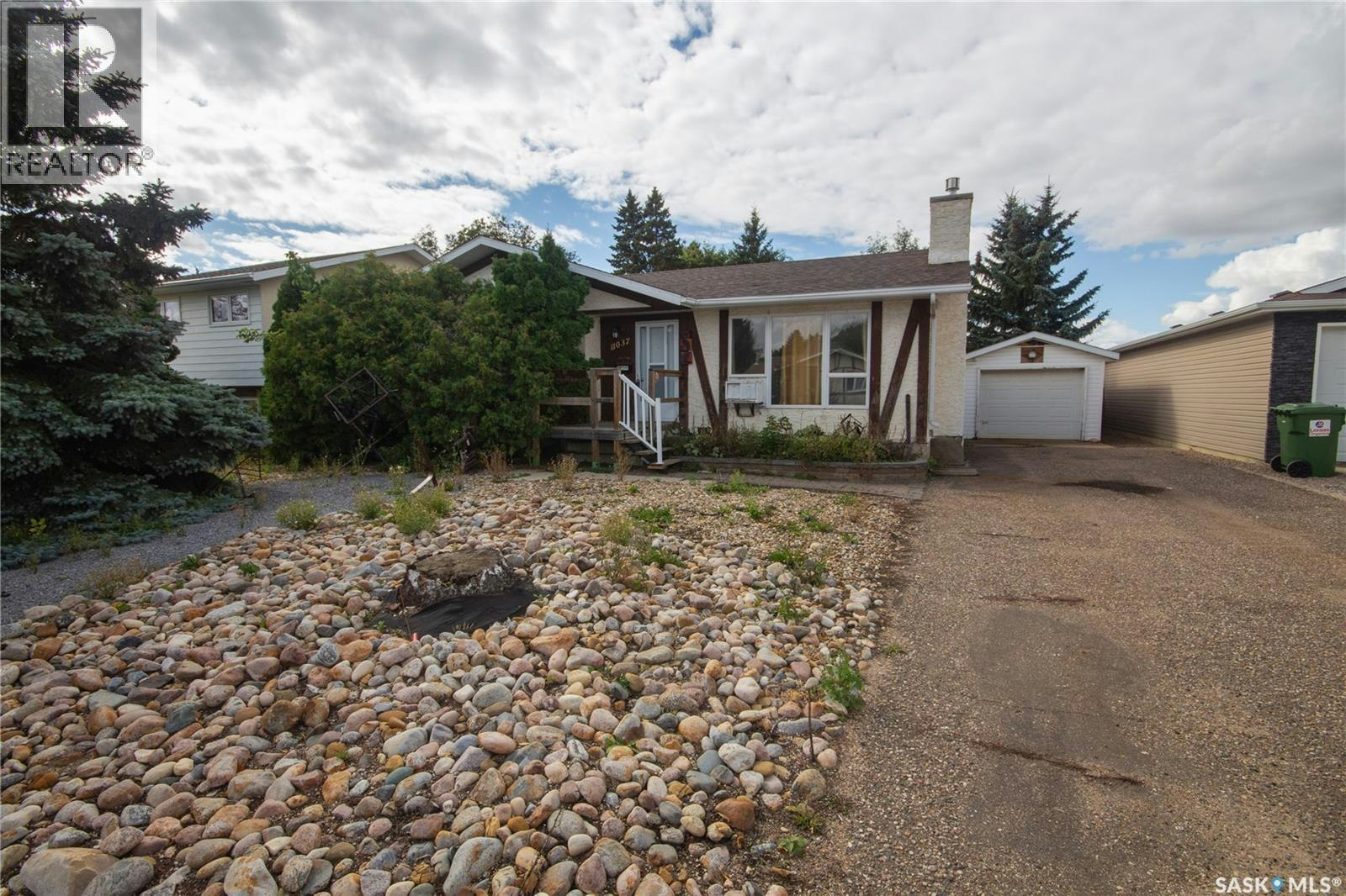 11037 Martin Crescent, North Battleford, SK, S9A 3M9