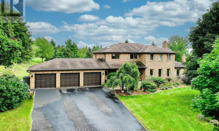 44 George Crescent