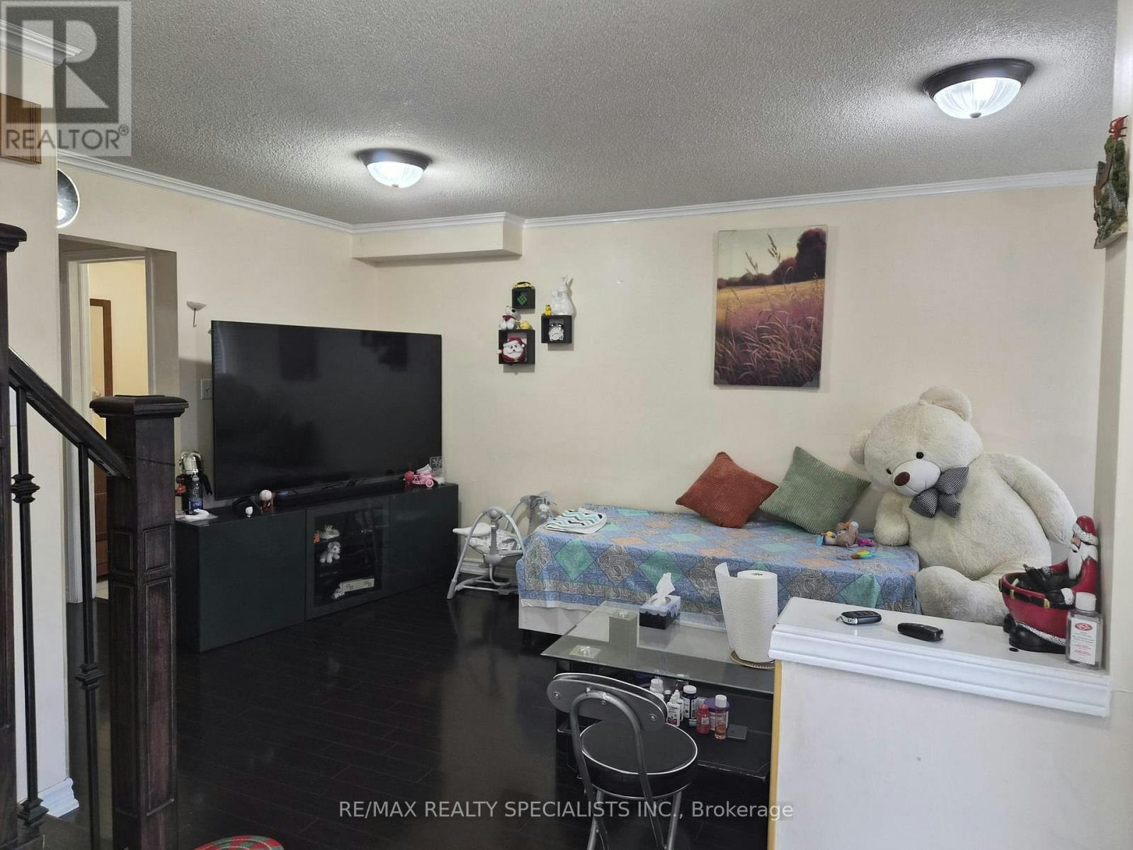 22 Streamside Lane, Brampton, ON, L6R 2A9 - 3