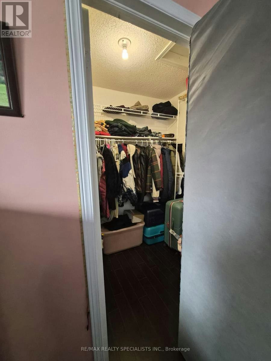 22 Streamside Lane, Brampton, ON, L6R 2A9 - 20
