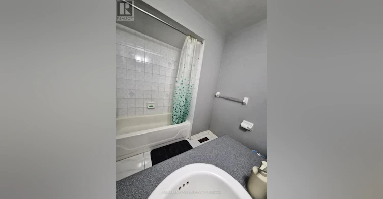 22 Streamside Lane, Brampton, ON, L6R 2A9 - 21