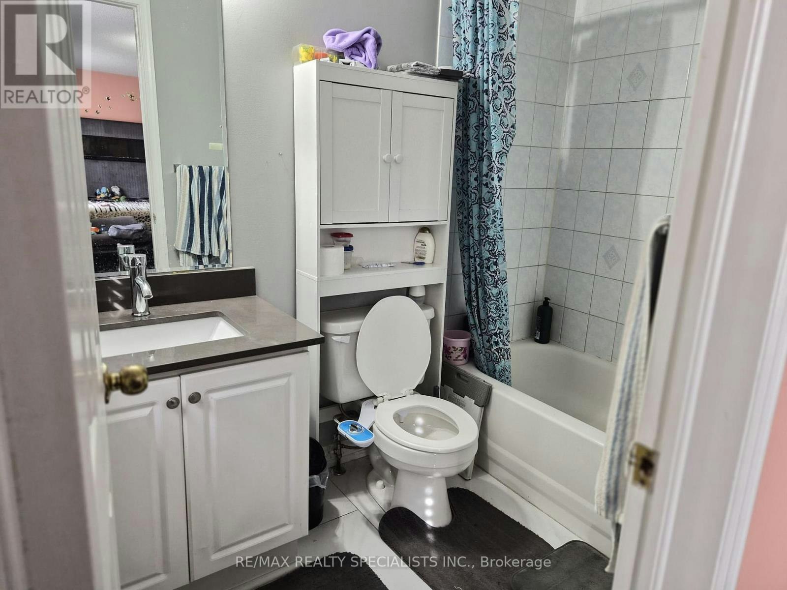 22 Streamside Lane, Brampton, ON, L6R 2A9 - 13