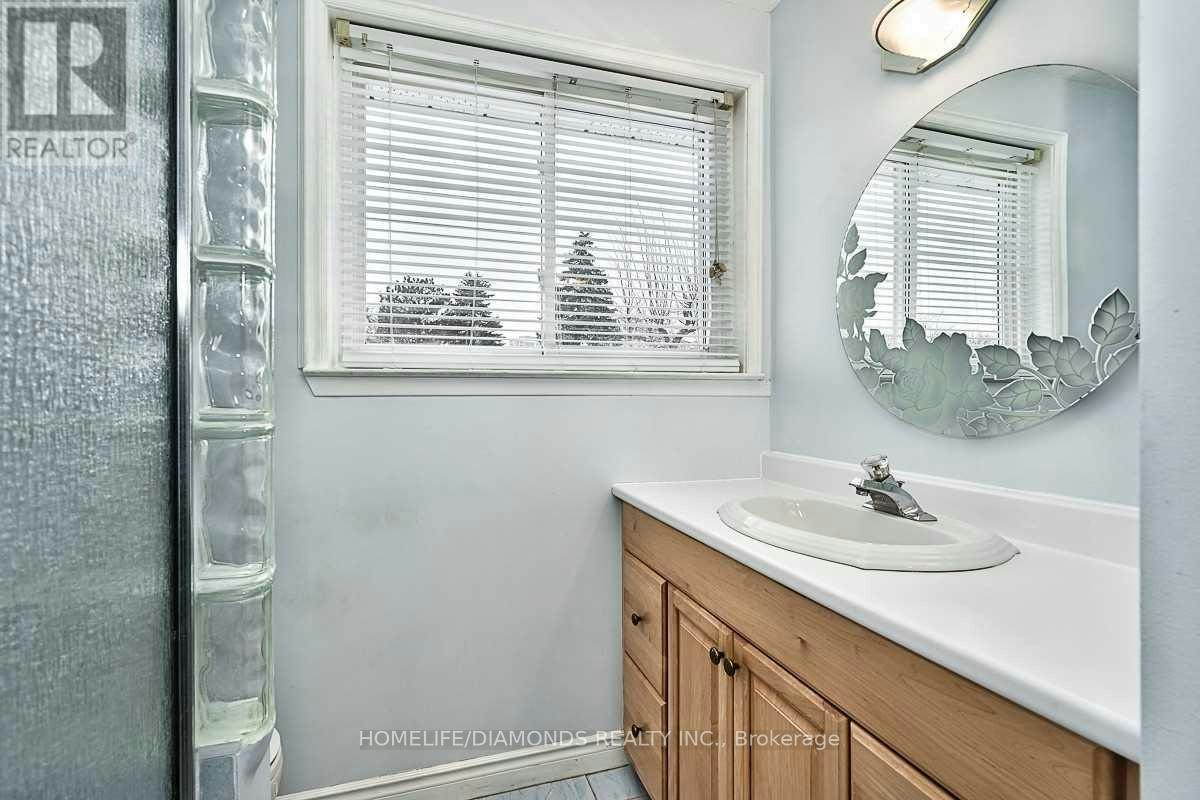 35 Edenborough Drive, Brampton, ON, L6T 2A2 - 15