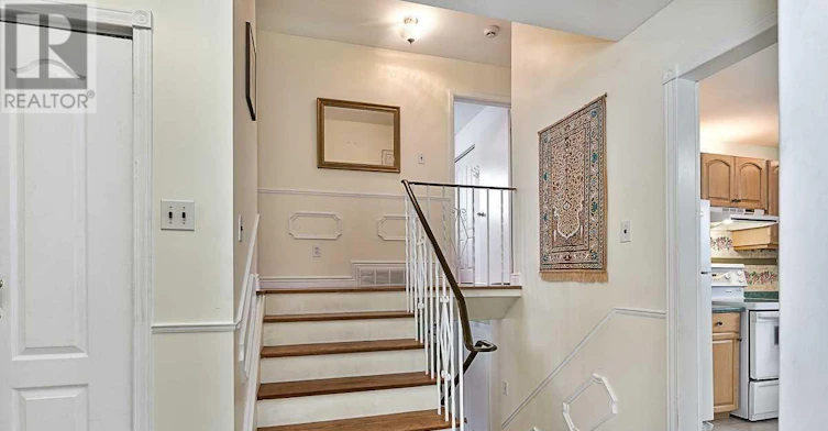 35 Edenborough Drive, Brampton, ON, L6T 2A2 - 4