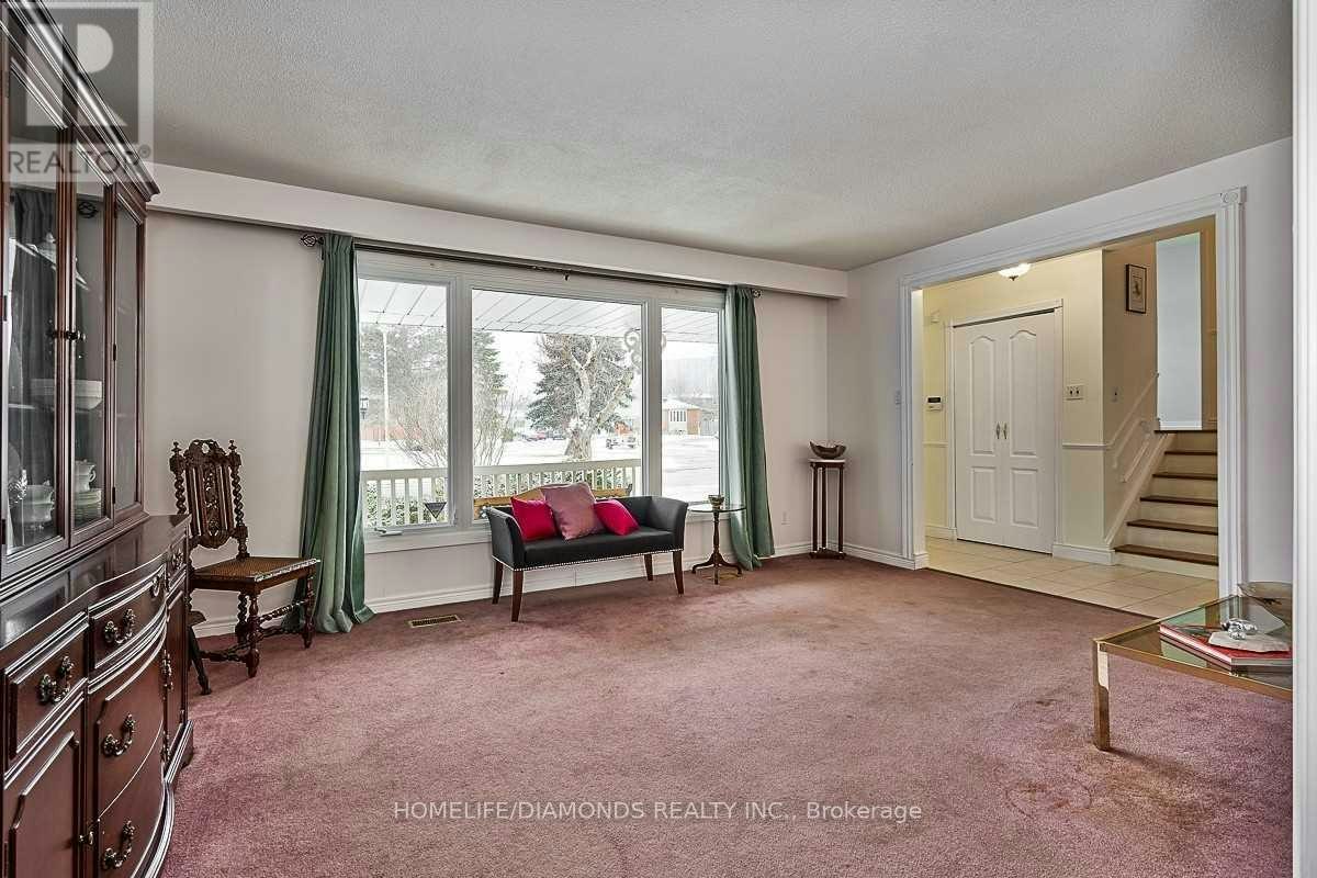 35 Edenborough Drive, Brampton, ON, L6T 2A2 - 6