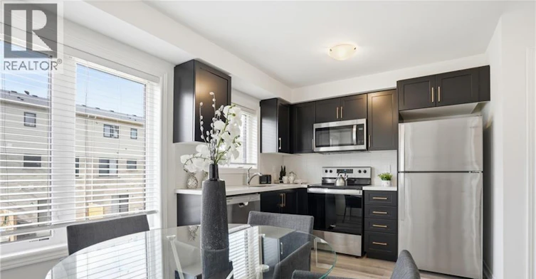 32 Radison Lane, Hamilton, ON, L8H 0B5 - 10