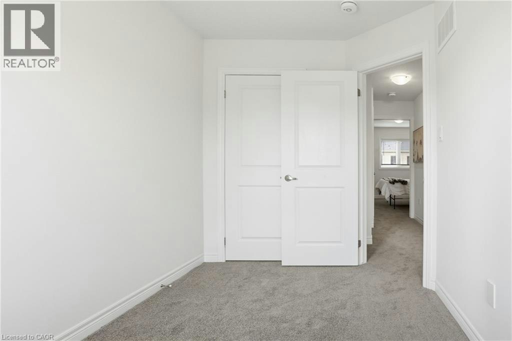 32 Radison Lane, Hamilton, ON, L8H 0B5 - 22