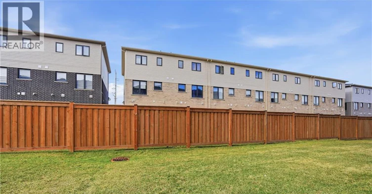 32 Radison Lane, Hamilton, ON, L8H 0B5 - 27