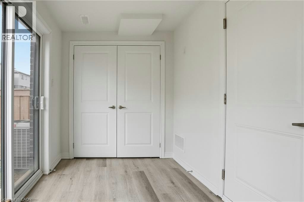 32 Radison Lane, Hamilton, ON, L8H 0B5 - 24