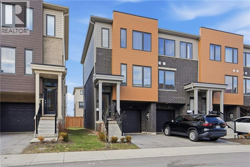 32 Radison Lane, Hamilton, ON, L8H 0B5