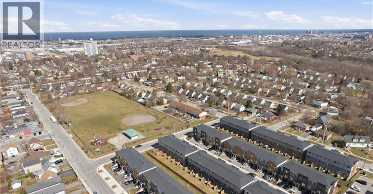 32 Radison Lane, Hamilton, ON, L8H 0B5 - 29