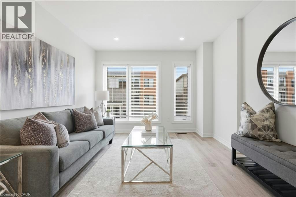32 Radison Lane, Hamilton, ON, L8H 0B5 - 5