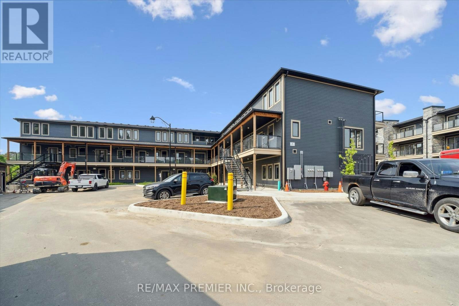 3-105-253 Crescent Bay Lane, Huntsville, ON, P1H 1C2