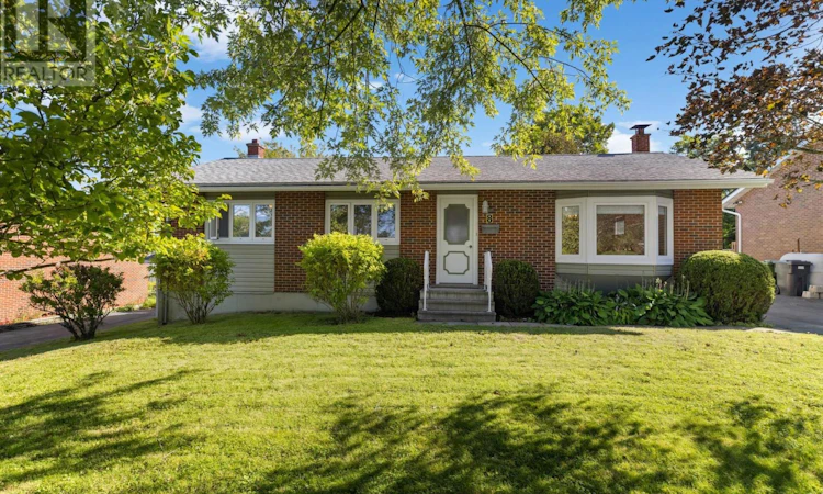 8 Muriel Avenue