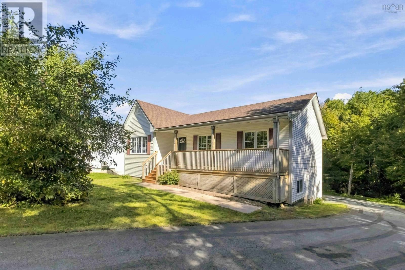 836 Lakeview Avenue, Middle Sackville, NS, B4E 3J8