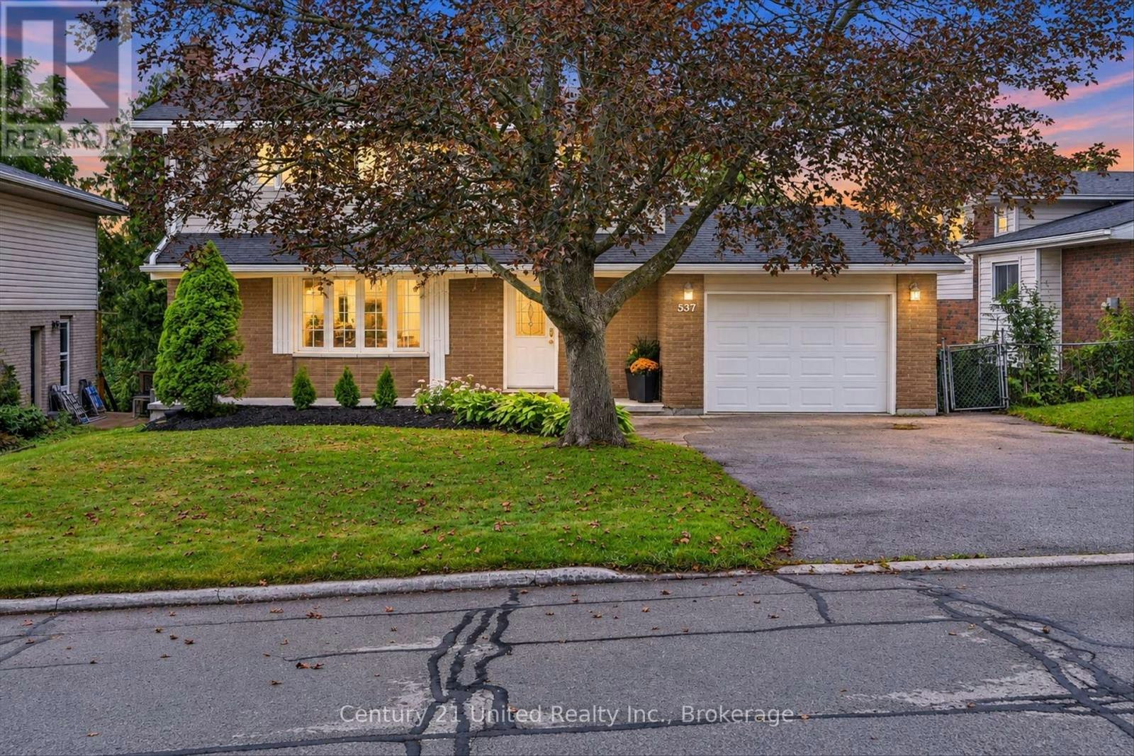 537 Montcalm Drive, Peterborough, ON, K9H 6S9