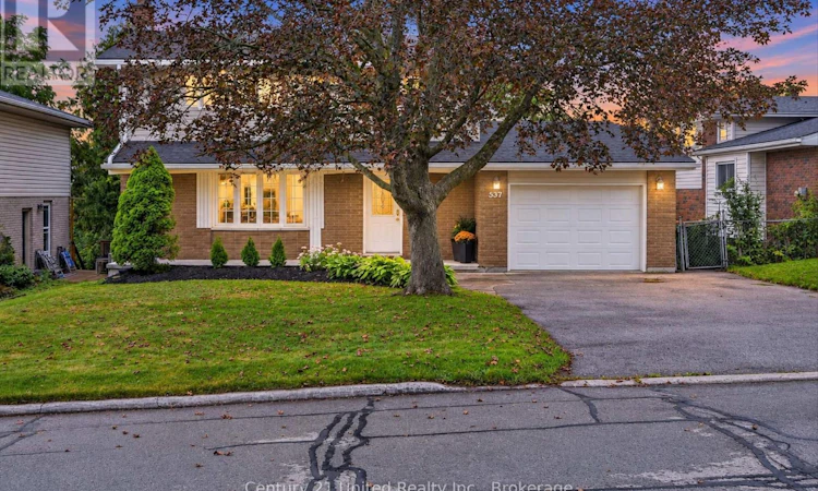 537 Montcalm Drive