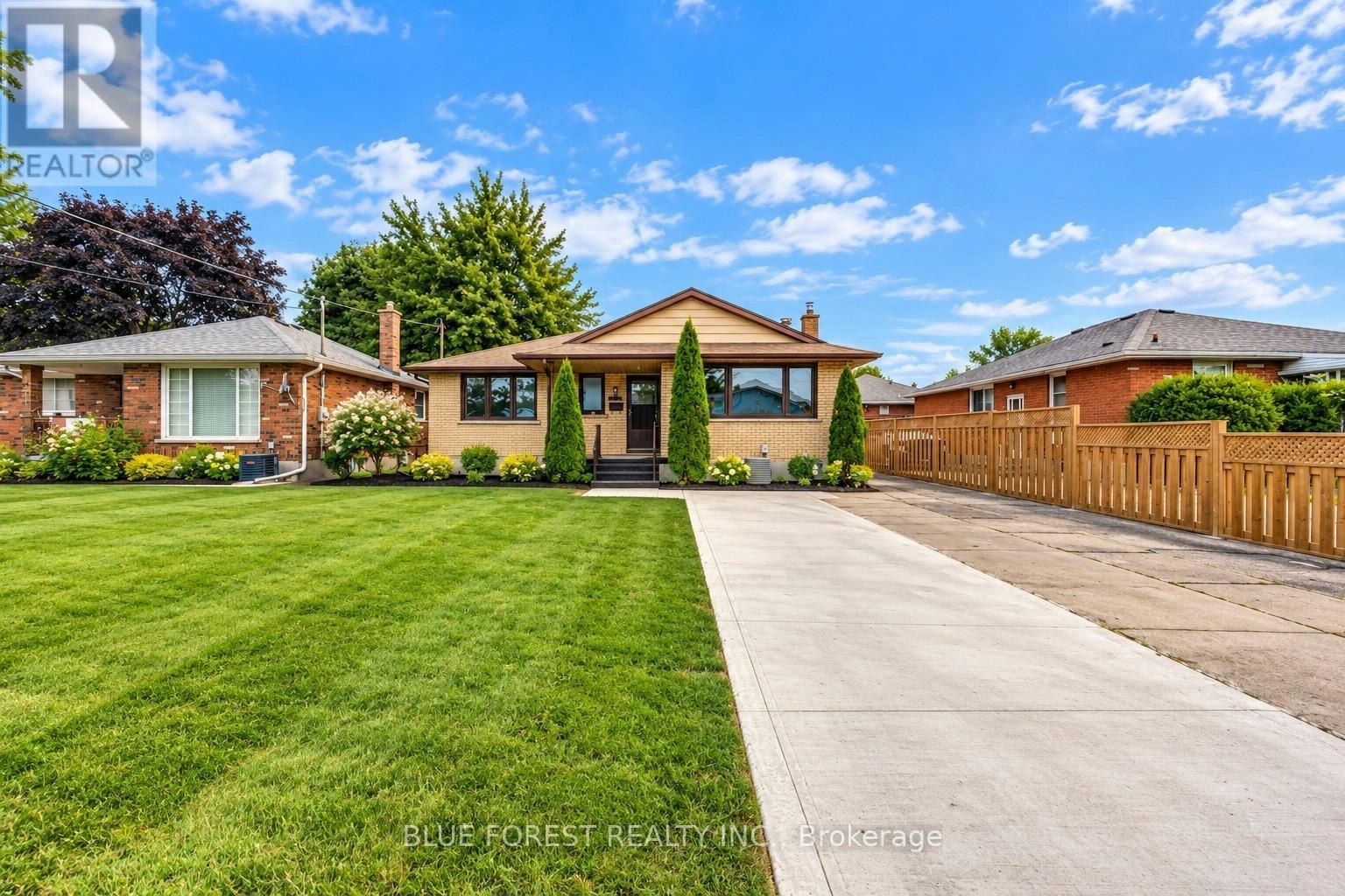 1688 Trafalgar Street, London, ON, N5W 1X3