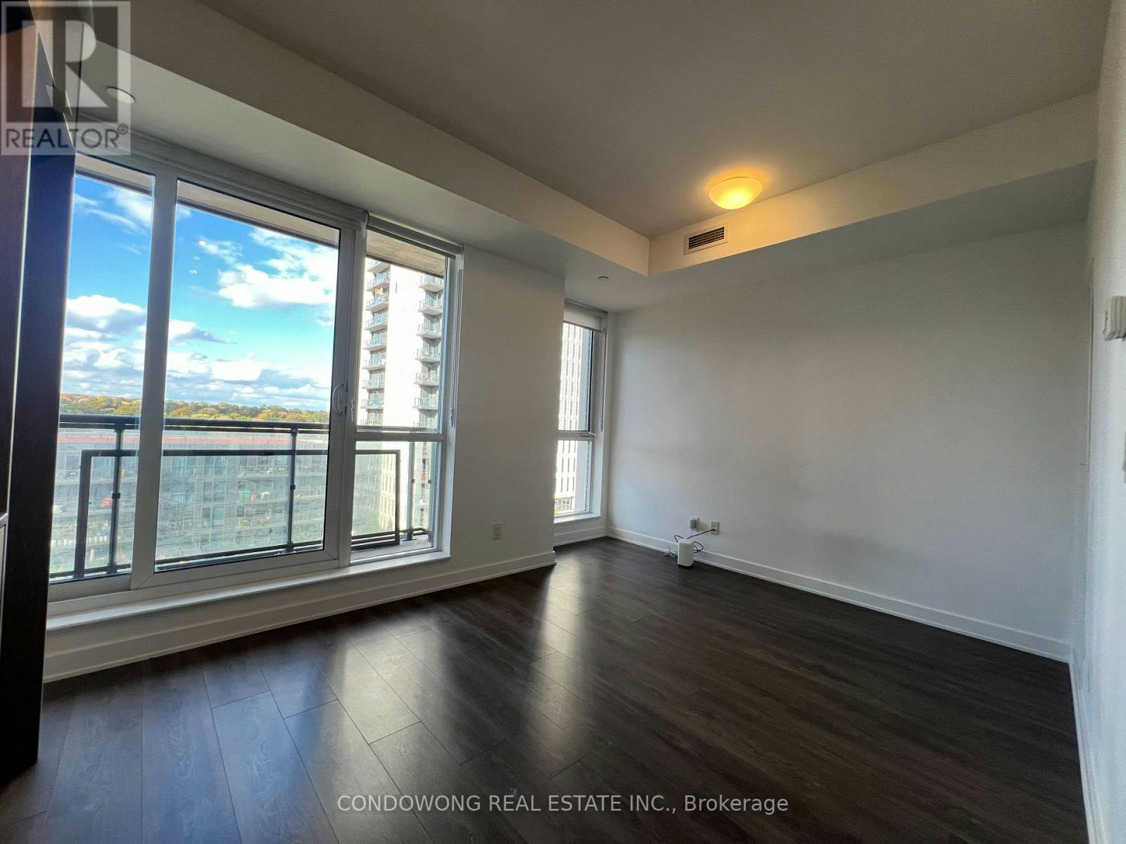 1011-55 Regent Park Boulevard, Toronto, ON, M5A 0C2 - 4
