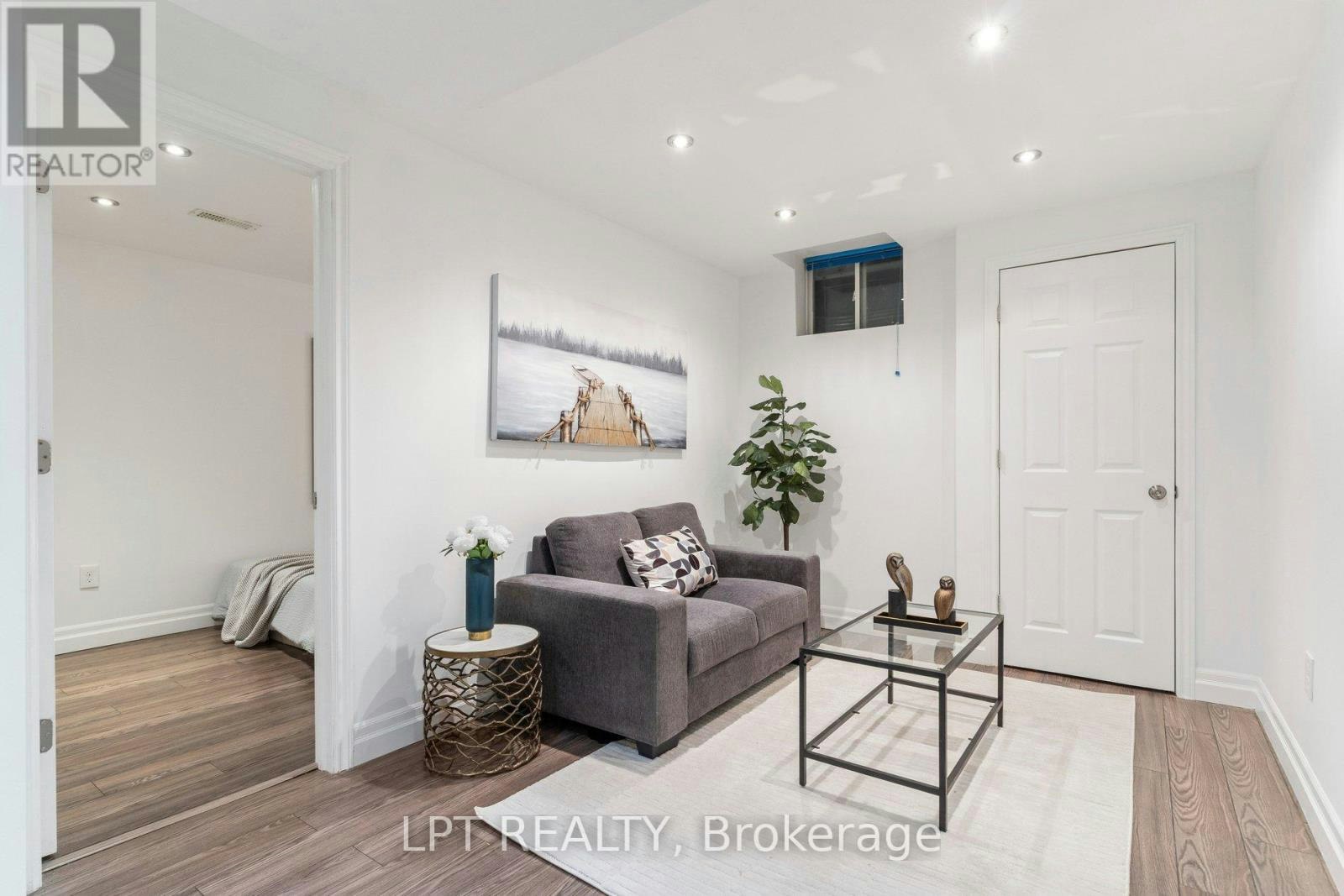 61 Minerva Avenue, Toronto, ON, M1M 0C2 - 31