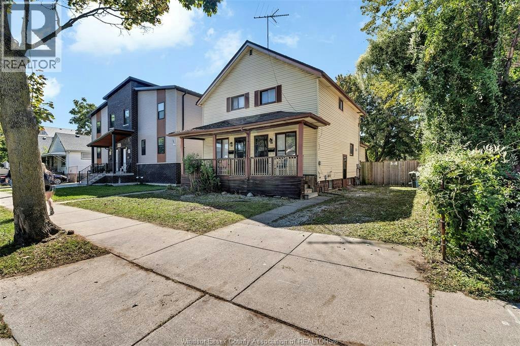 923-925 California Avenue, Windsor, ON, N9B 2Z5