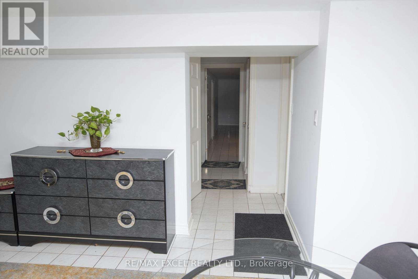 BACHLOR-BASEMENT-387 Crosby Avenue, Richmond Hill, ON, L4C 2R8 - 11