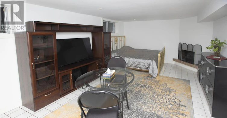 BACHLOR-BASEMENT-387 Crosby Avenue, Richmond Hill, ON, L4C 2R8 - 8