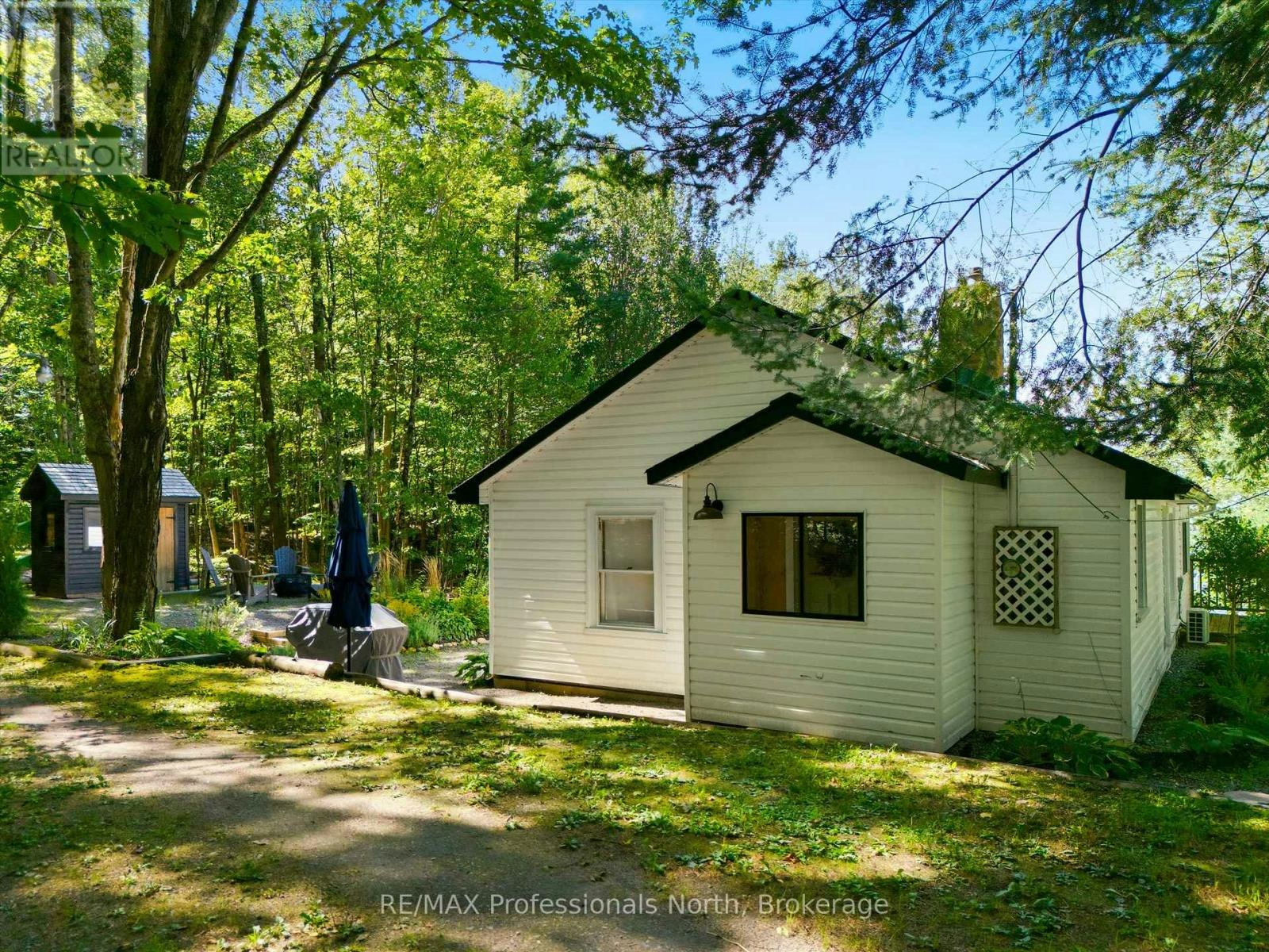 1037 Strawberry Bay Road, Bracebridge, ON, P1L 1X2