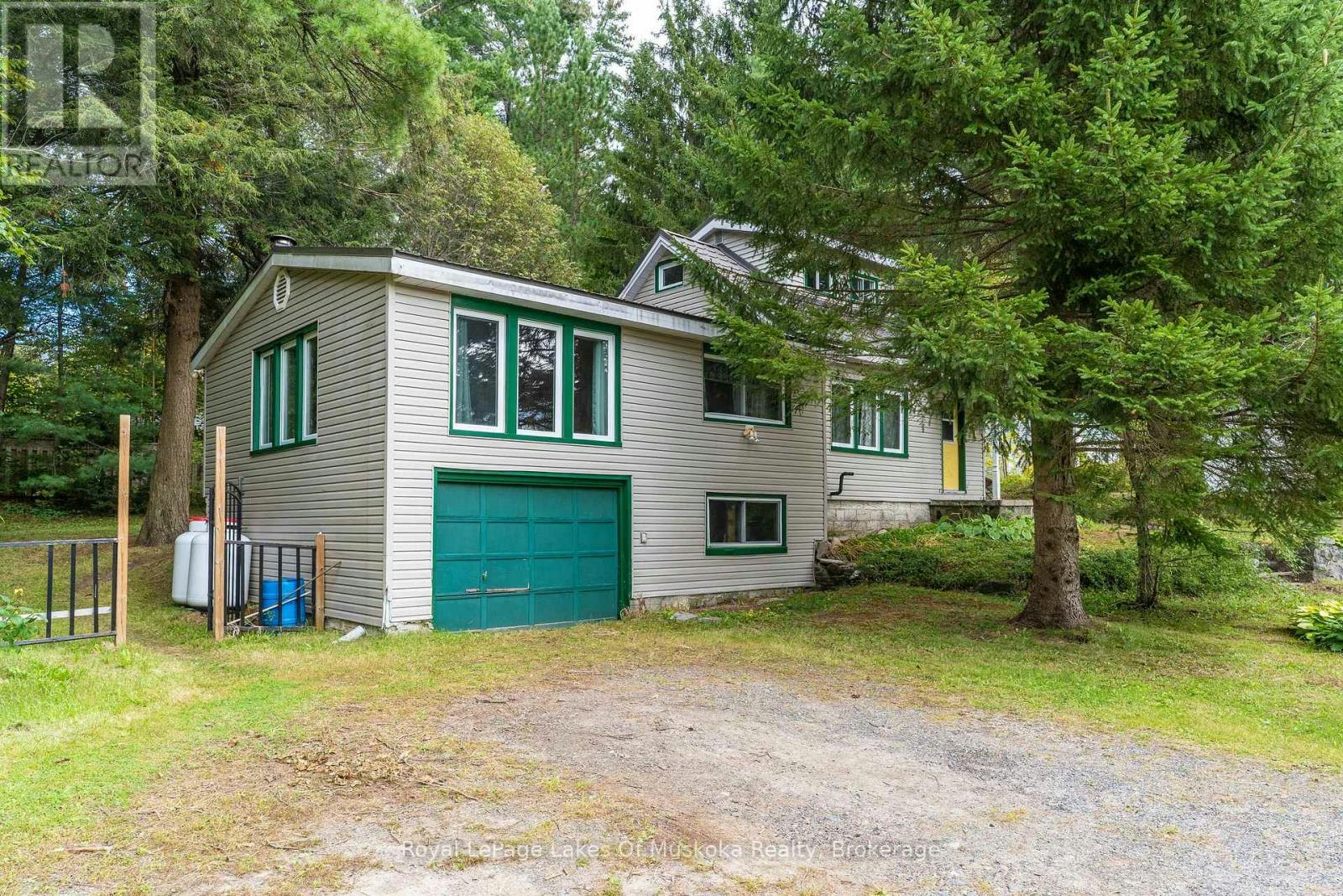 91 Beach Road, Huntsville, ON, P0B 1M0