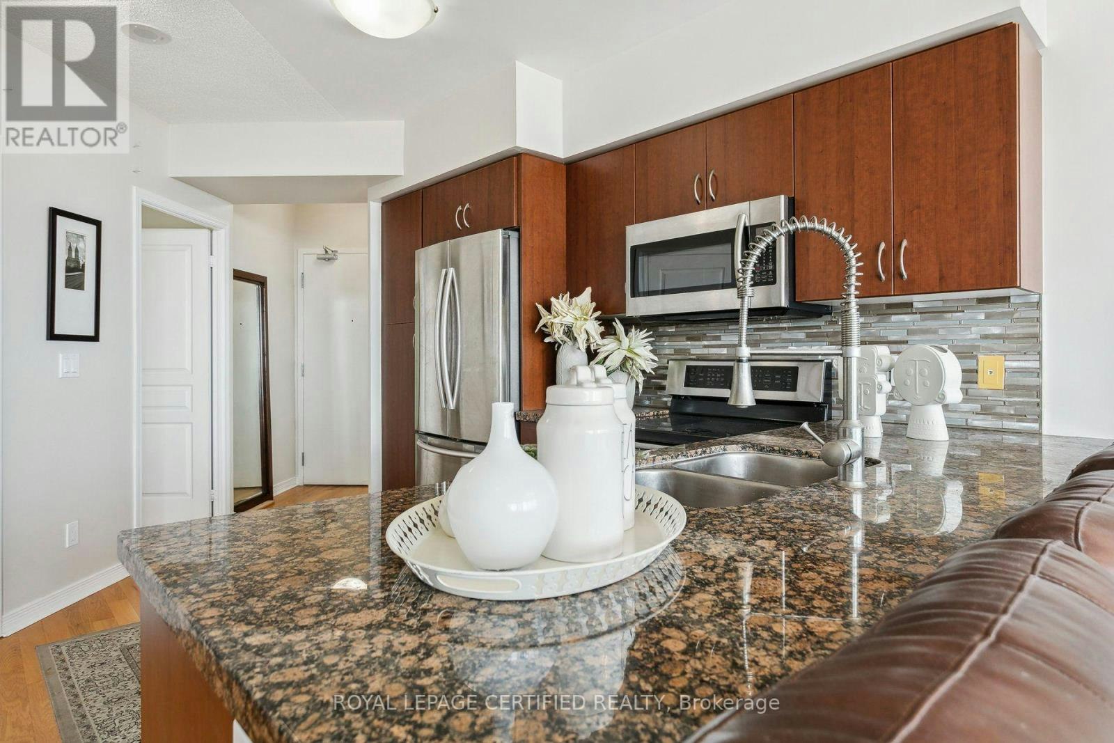1208-2240 Lakeshore Boulevard, Toronto, ON, M8V 0B1 - 7