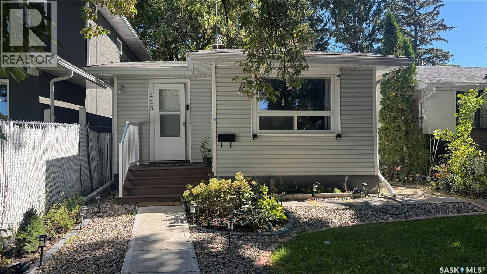 225 Toronto Street, Regina, SK, S4R 1M1