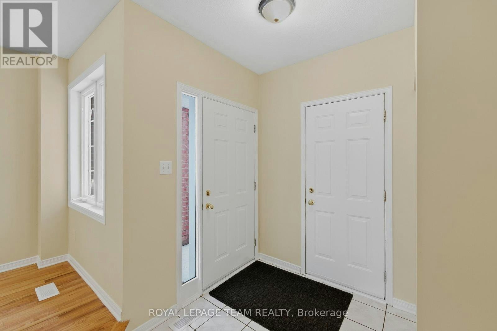 418 Beatrice Drive, Ottawa, ON, K2J 4W9 - 5