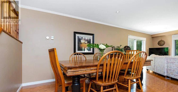 110 Laurie's Court, Blue Mountains, ON, L9Y 0L4 - 3