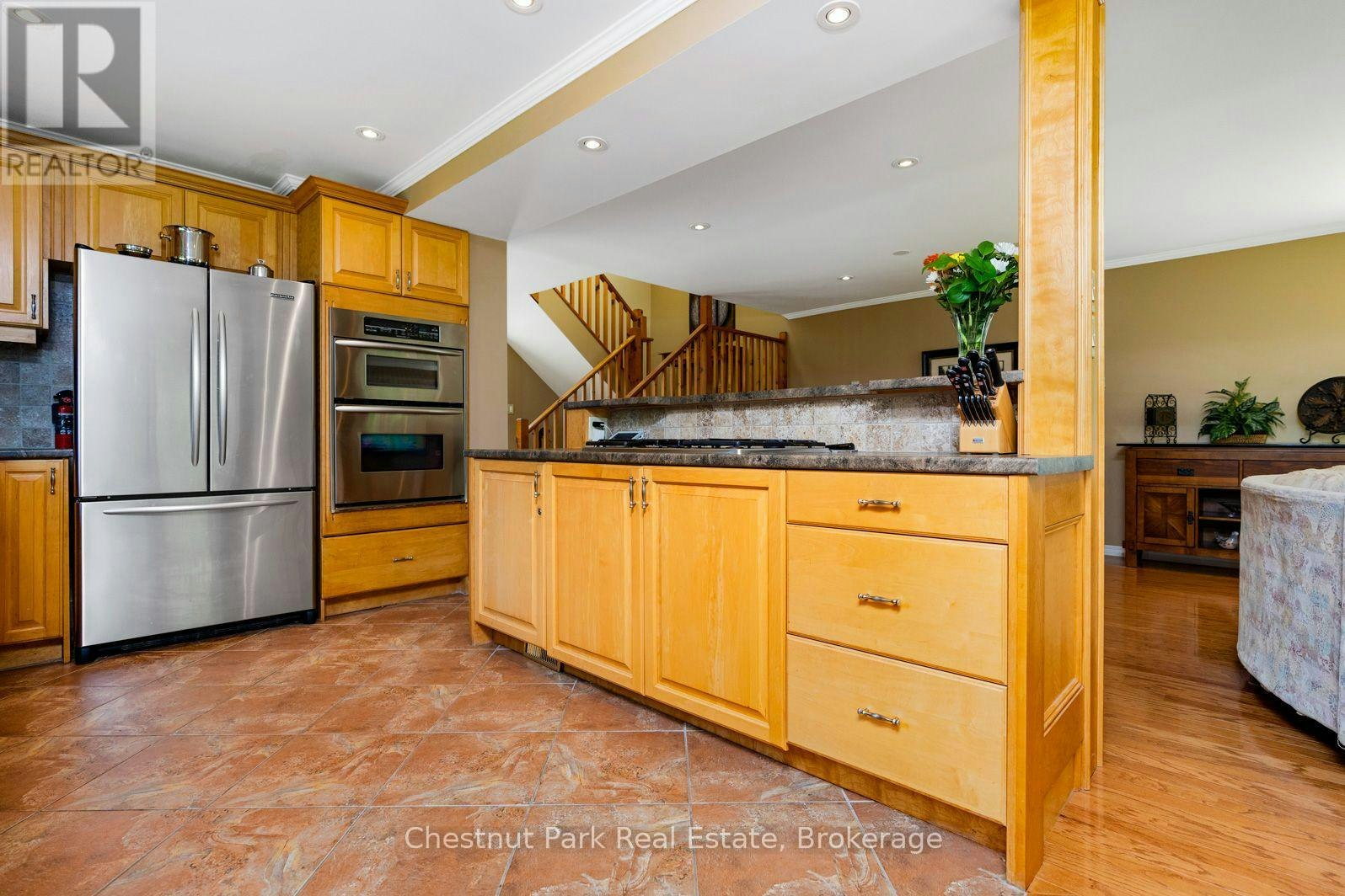 110 Laurie's Court, Blue Mountains, ON, L9Y 0L4 - 6