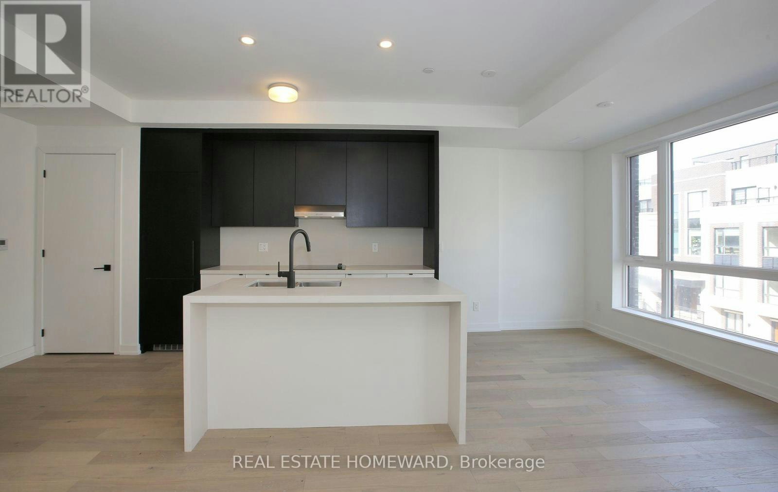J301-11 Walder Lane, Richmond Hill, ON, L4S 0N3 4