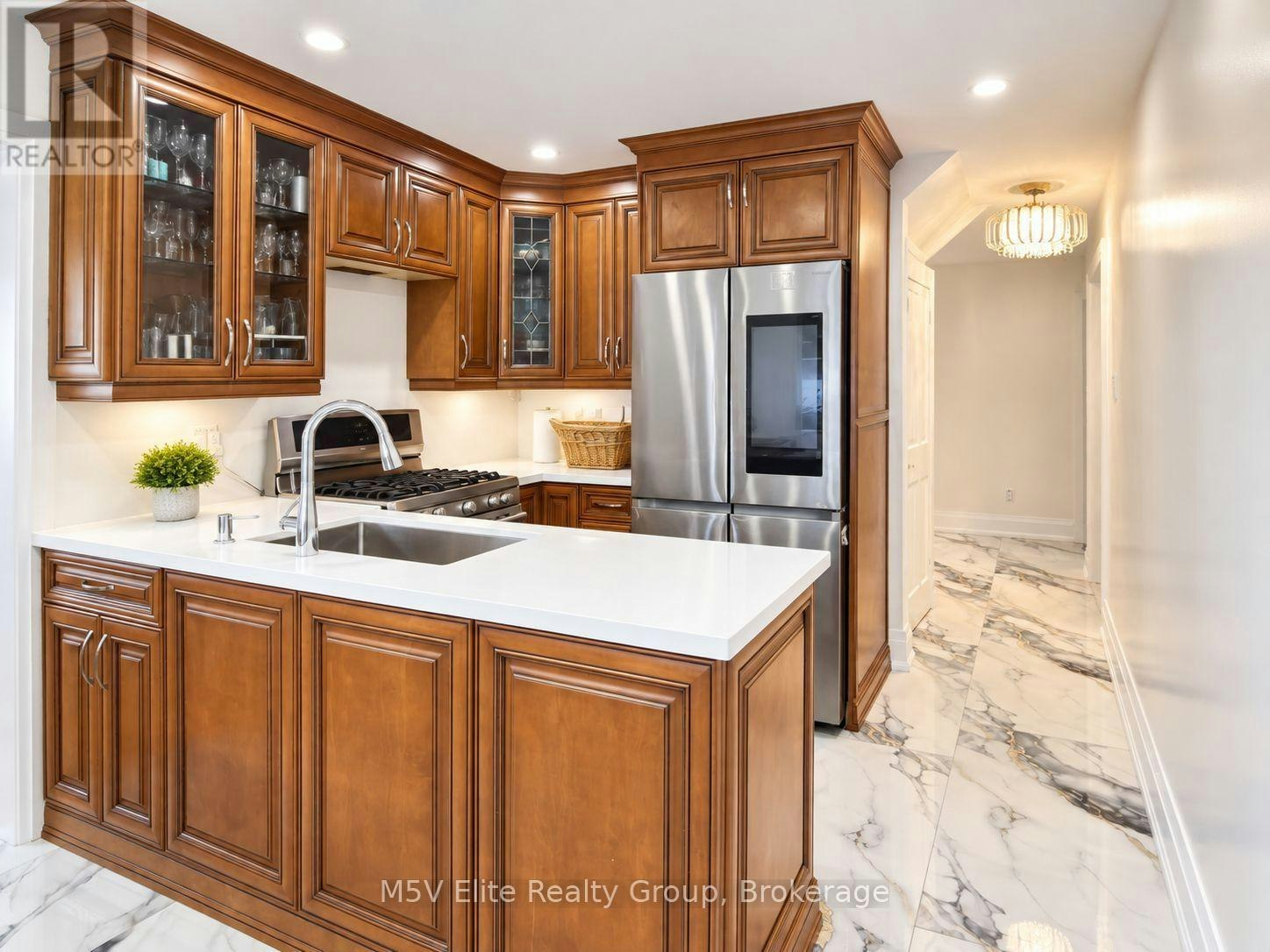 UPPER-46 Tralee Street, Brampton, ON, L6Z 2Z4 4
