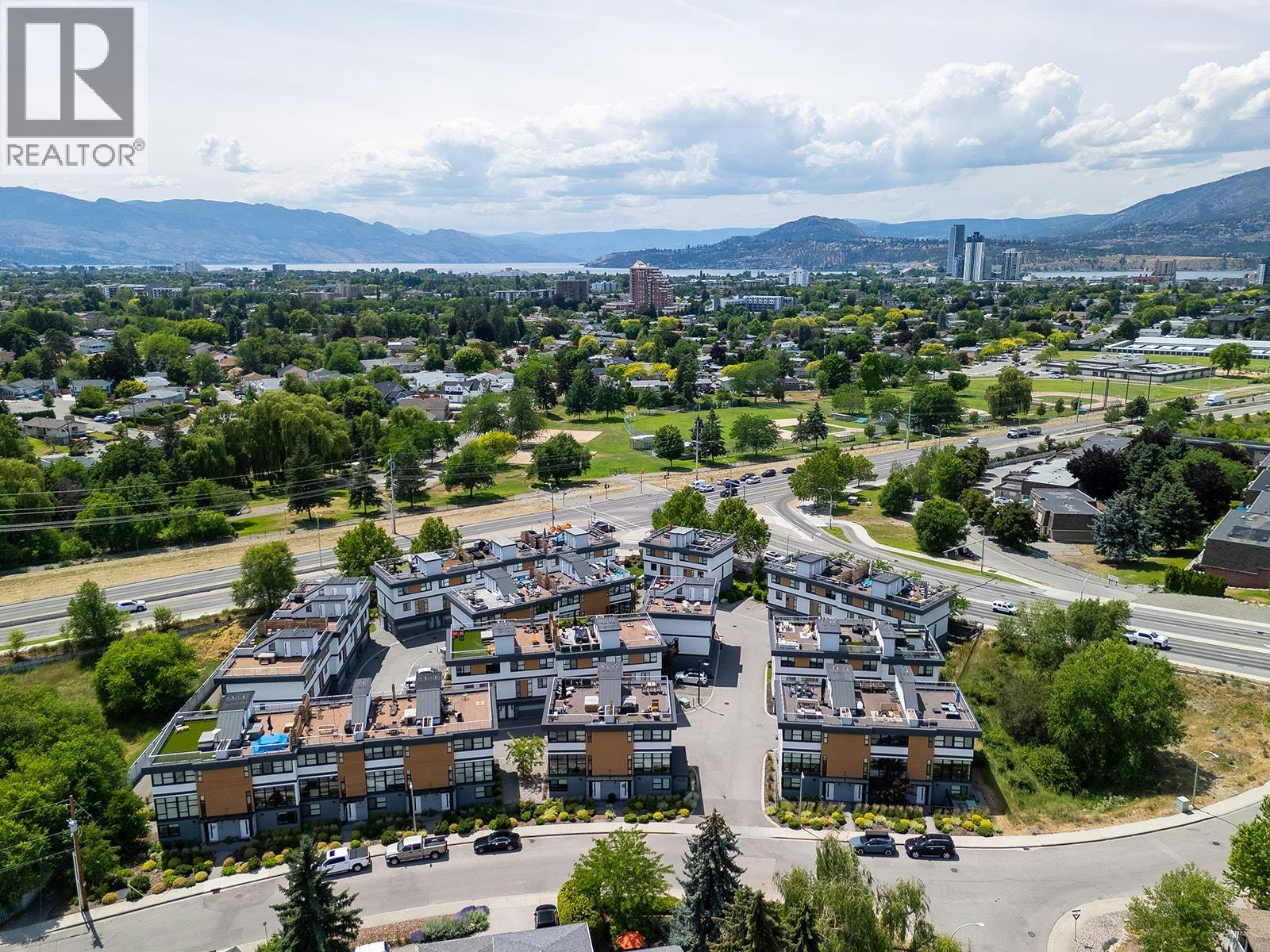 20-1515 N Highland Drive, Kelowna, BC, V1Y 0C9