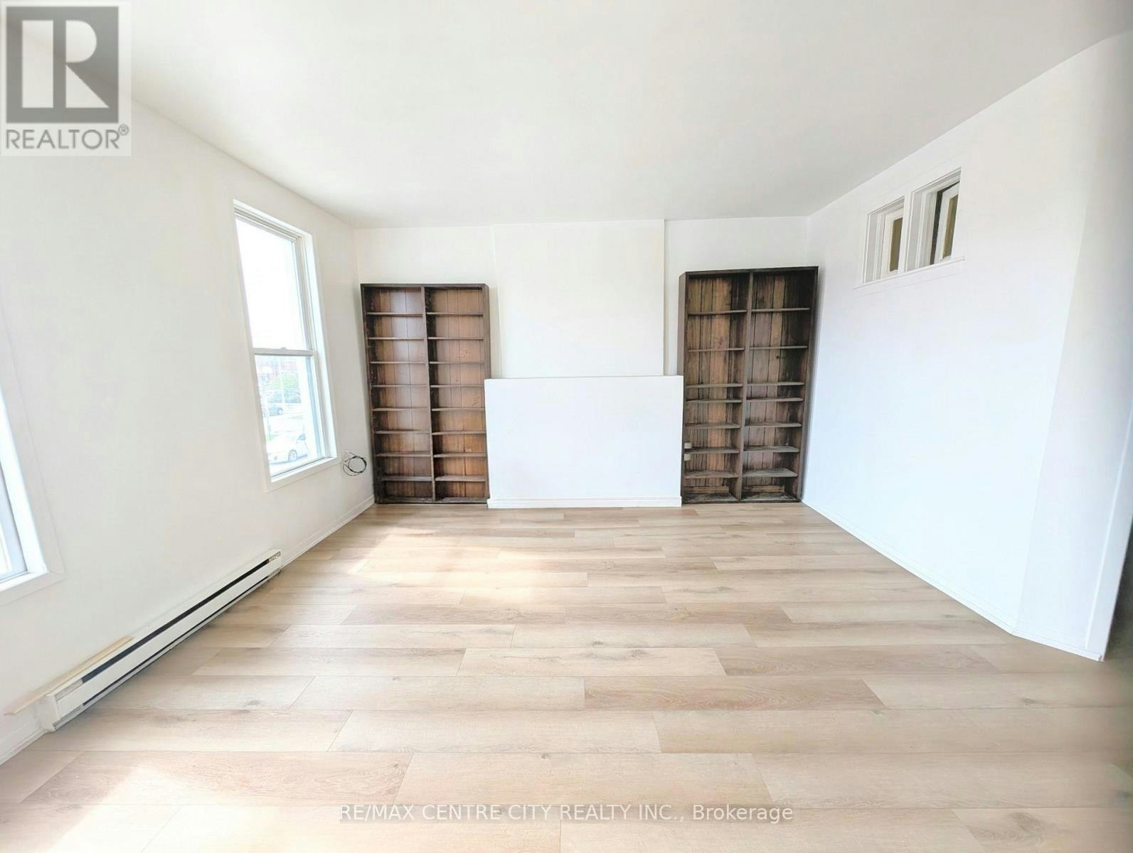 2-827 Talbot Street, St. Thomas, ON, N5P 1C3 - 4